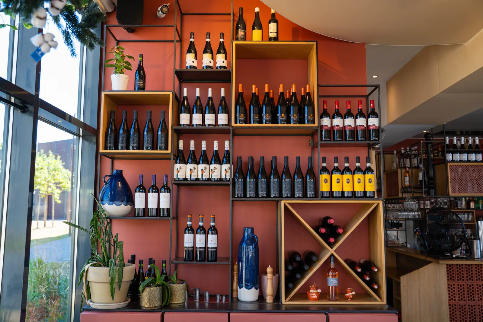 Grande sélection de vins chez L'espuma